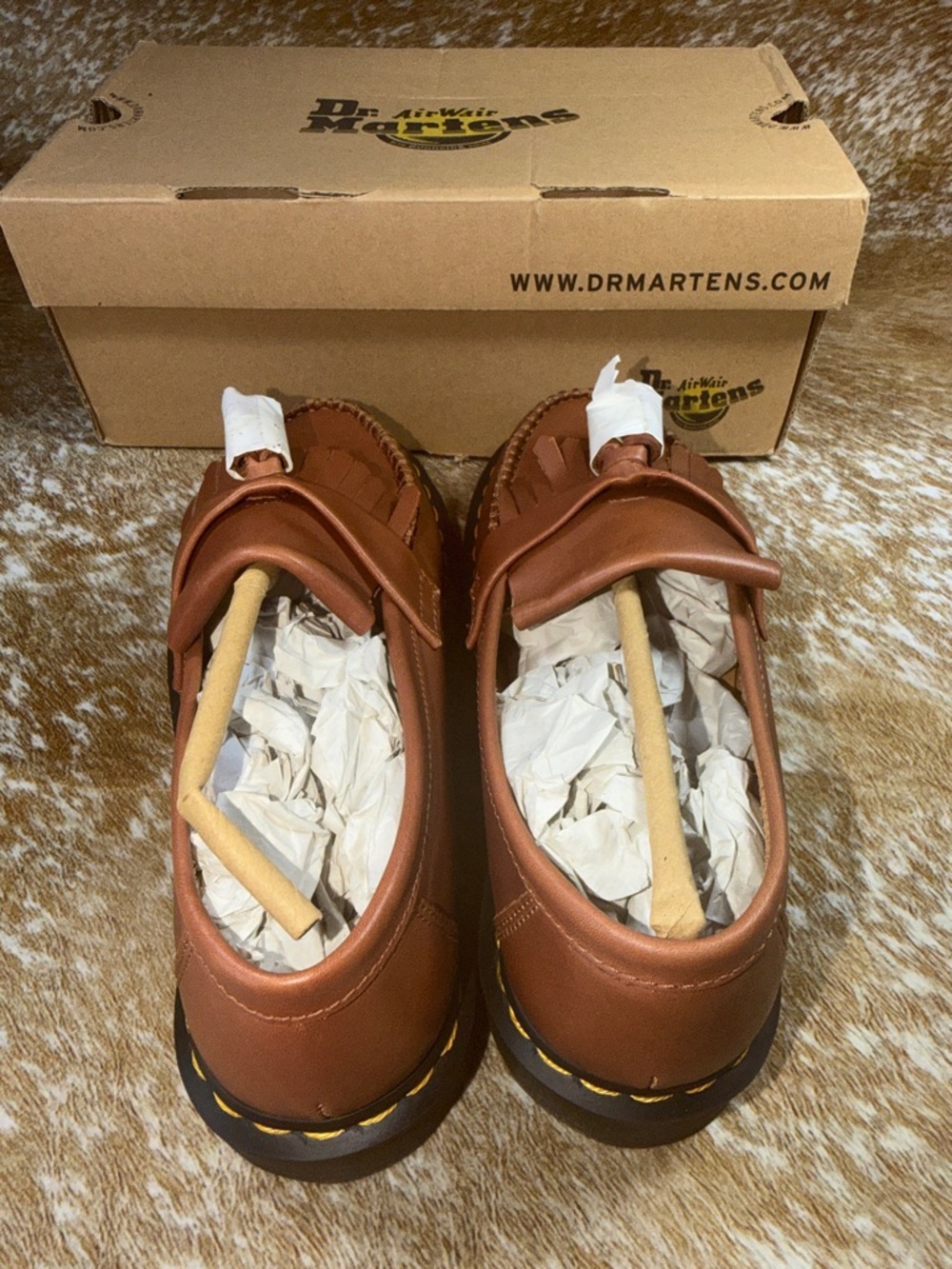 Dr. Martens Adrian YS Brown Leather Loafers- New- size 9 NIB Saddle Tan Color - Picture 4 of 13